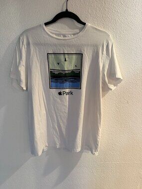 Apple Park Exclusive Tee, Size M